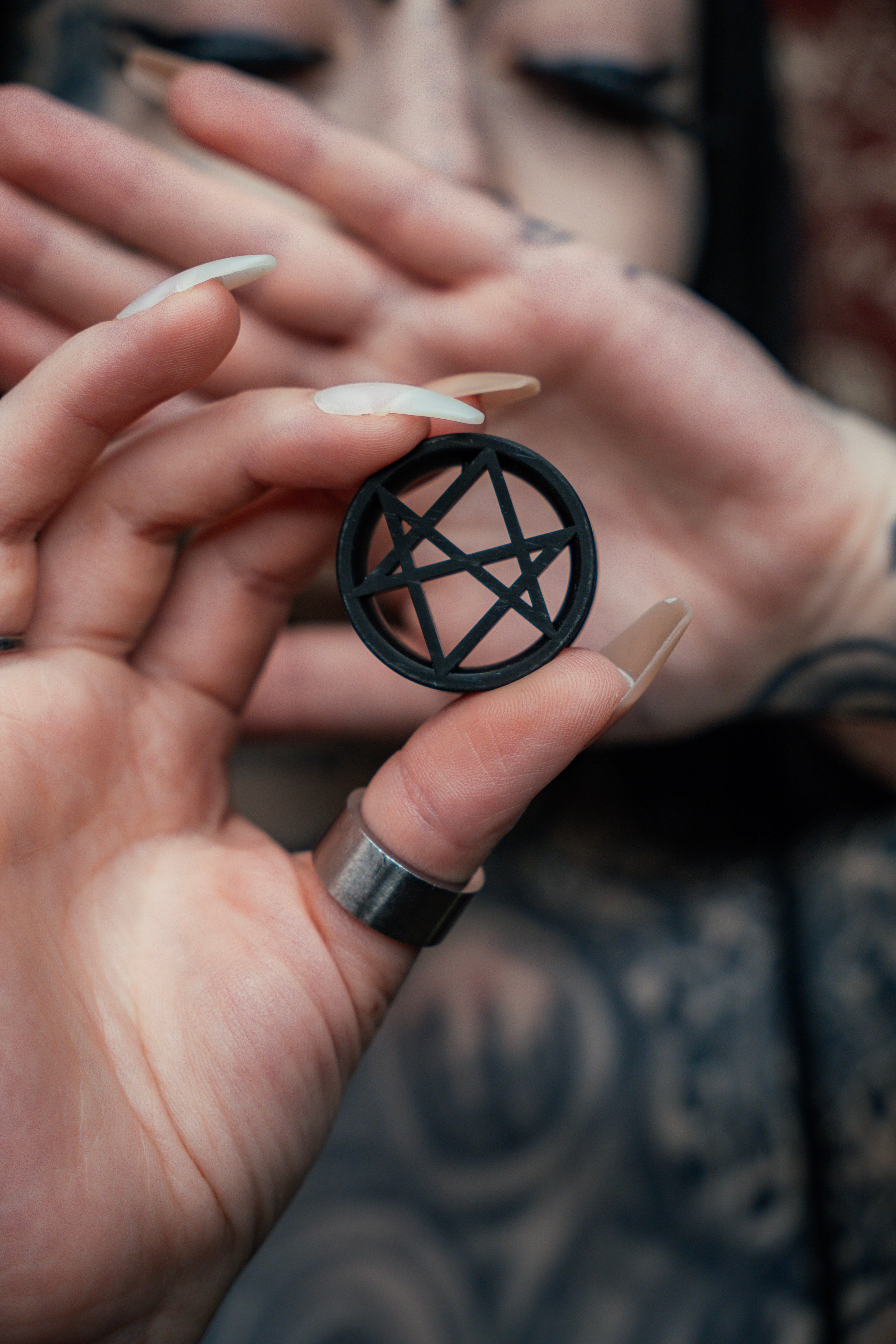 One Pair of Hexagramm Tunnels