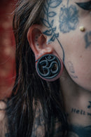 One Pair of Om Tunnels