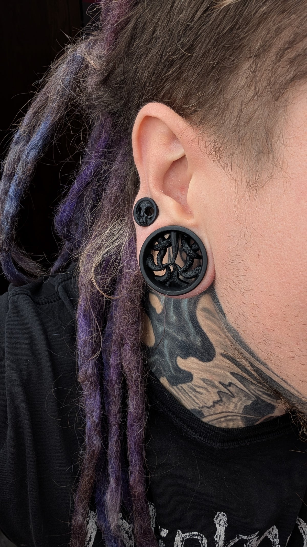 One Pair of tentacle Tunnels