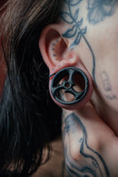 One Pair of Shuriken Tunnels
