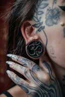 One Pair of Om Tunnels